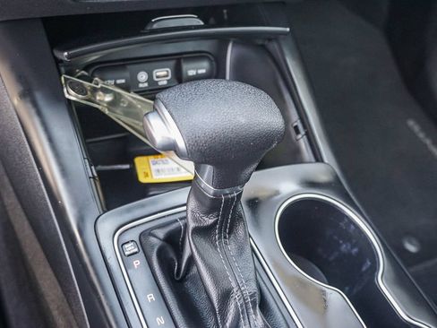Used 2019 Kia Sorento AWD V6 image 23