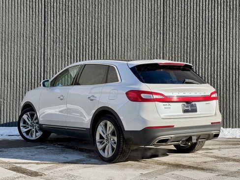 Used 2017 Lincoln MKX Reserve w/ Driver Assistance Package image 3