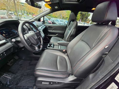 Used 2024 Honda Odyssey Sport image 23