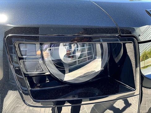 Used 2025 Land Rover Defender 110 S image 28