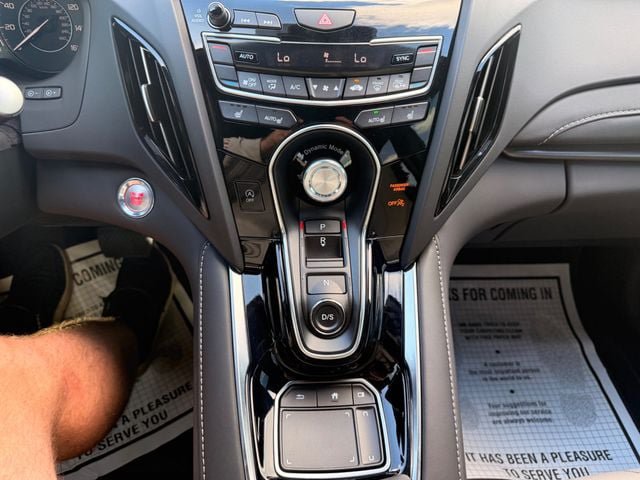 Used 2025 Acura RDX SH-AWD image 5
