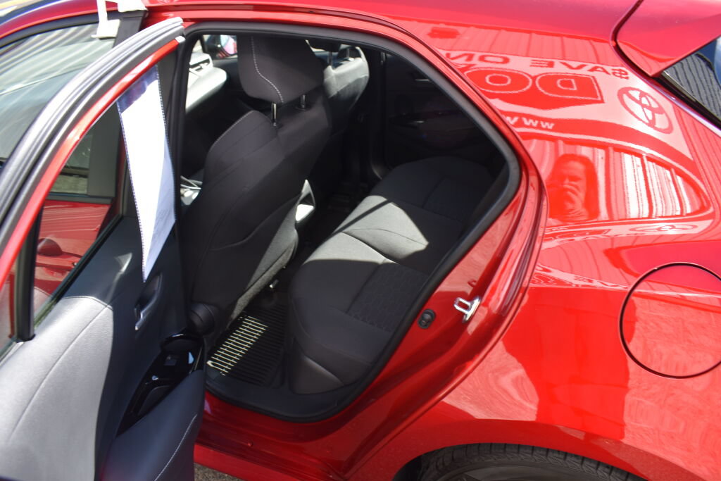 Certified 2026 Toyota Corolla SE FWD image 20