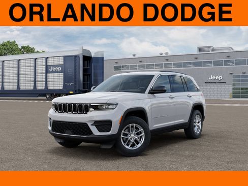 New 2026 Jeep Grand Cherokee Laredo RWD image 1