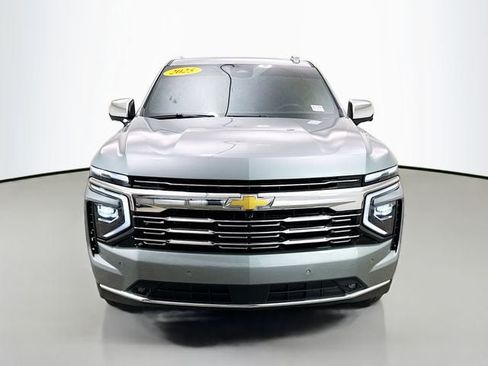 Used 2025 Chevrolet Tahoe Premier AWD/4WD image 2