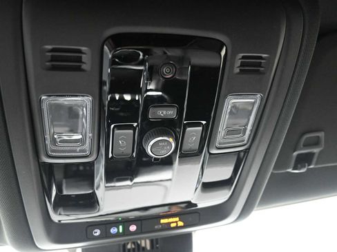 New 2026 GMC Yukon XL Elevation image 21