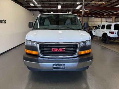 Used 2025 GMC Savana 3500 LT w/ LT Preferred Equipment Group RWD image 8