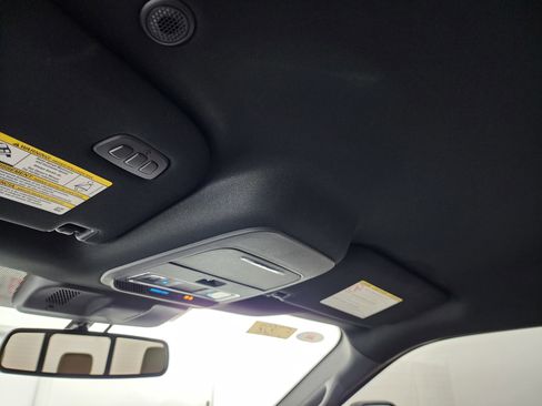 Used 2023 Ford F250 Lariat w/ Sport Appearance Package image 13