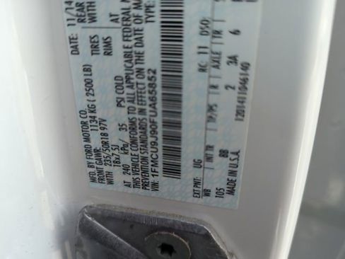 Used 2015 Ford Escape Titanium image 6