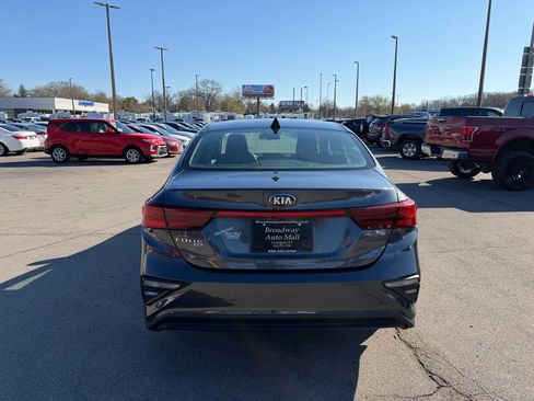 Used 2021 Kia Forte Sedan image 4