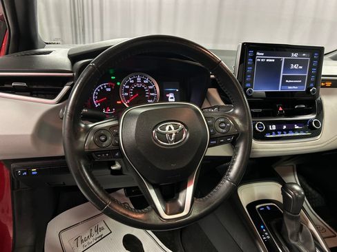 Used 2020 Toyota Corolla SE w/ SE Premium Package FWD image 13