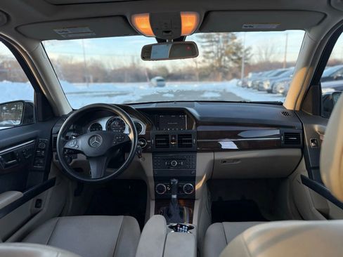 Used 2010 Mercedes-Benz GLK 350 4MATIC image 17