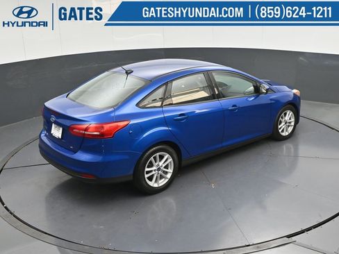 Used 2018 Ford Focus SE image 45