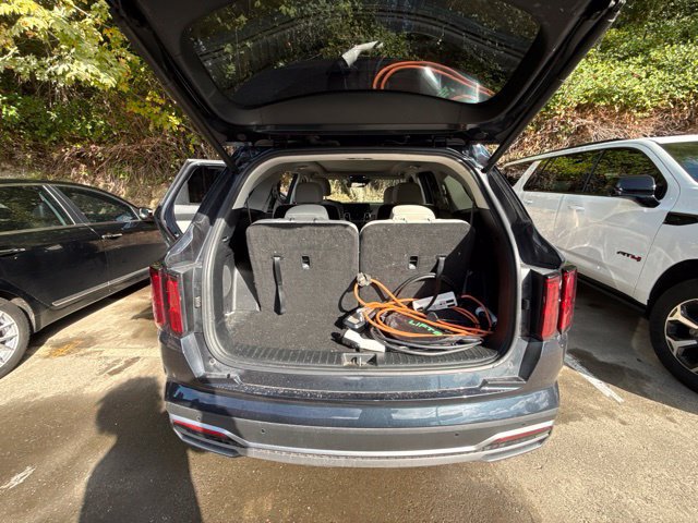 Used 2022 Kia Sorento SX Prestige w/ Panoramic Sunroof Package AWD/4WD image 13