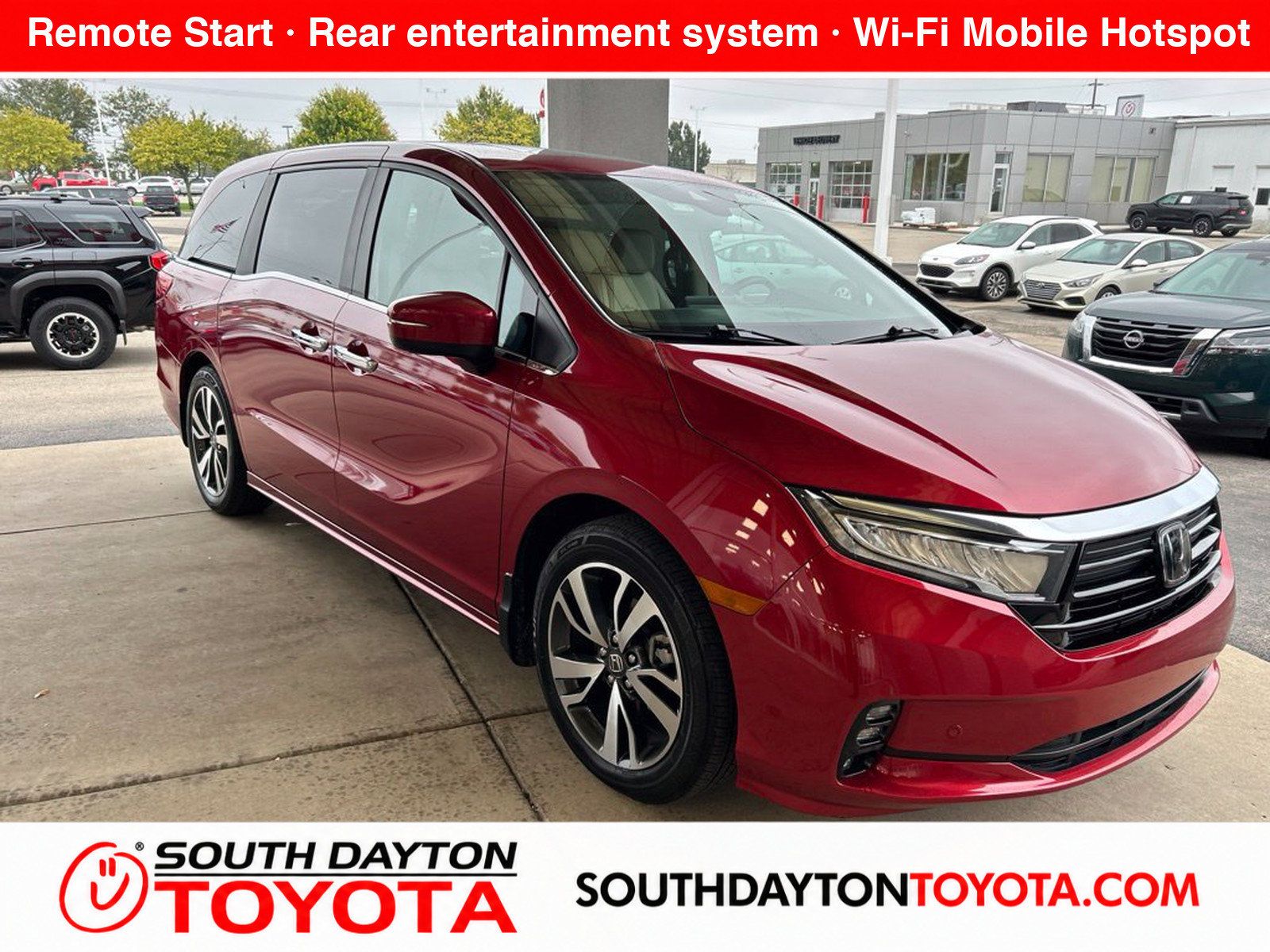 Used 2024 Honda Odyssey Touring image 1