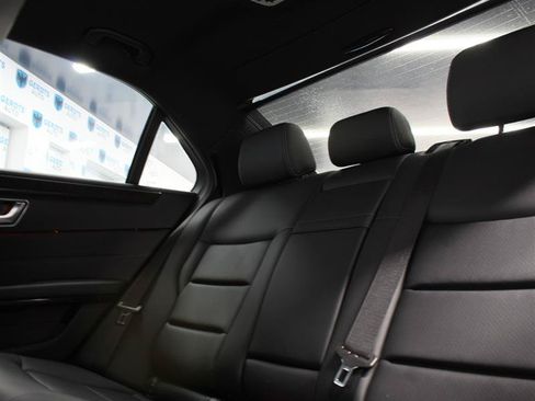 Used 2016 Mercedes-Benz E 350 Sedan w/ Premium Package image 17