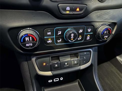 Certified 2024 GMC Terrain Denali w/ Denali Premium Package image 32