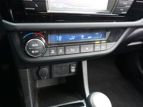 Used 2016 Toyota Corolla S image 18