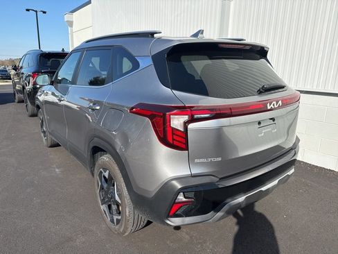 Used 2024 Kia Seltos EX image 5