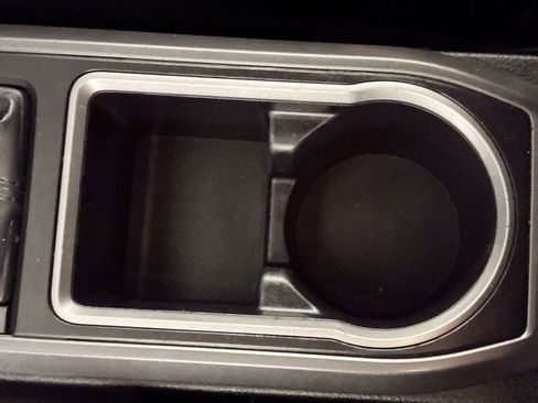 Used 2021 Toyota Tacoma TRD Off-Road image 15