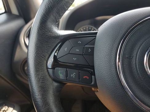 Certified 2022 Jeep Renegade Altitude AWD/4WD image 25