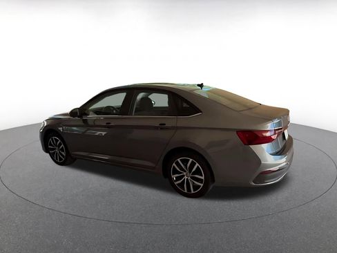 Used 2025 Volkswagen Jetta SE image 10