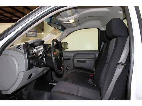 Used 2013 Chevrolet Silverado 2500 W/T image 10