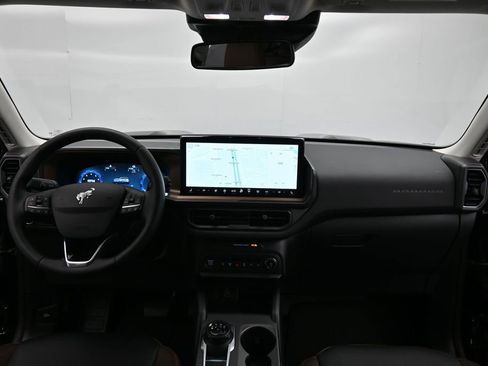 Certified 2025 Ford Bronco Sport Outer Banks w/ Outer Banks Tech Package+ AWD/4WD image 21