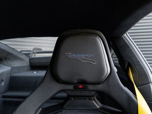 Certified 2025 Porsche 911 GT3 RWD image 19
