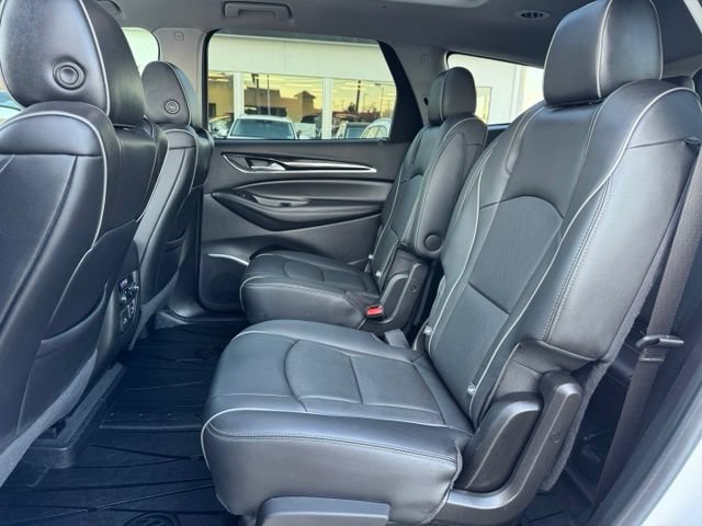 Used 2021 Buick Enclave Avenir w/ Avenir Technology Package AWD/4WD image 10