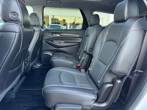 Used 2021 Buick Enclave Avenir w/ Avenir Technology Package AWD/4WD image 10