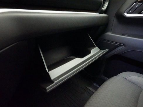 Used 2024 GMC Sierra 1500 Elevation image 29