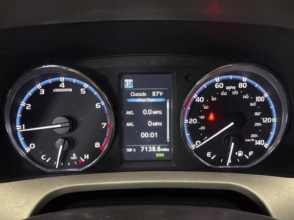 Used 2017 Toyota RAV4 Limited FWD image 21