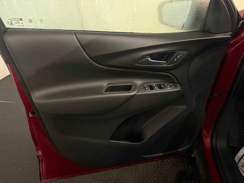 Used 2021 Chevrolet Equinox LT image 20