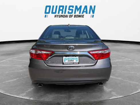 Used 2016 Toyota Camry XLE w/ Advanced Technology Package FWD image 5