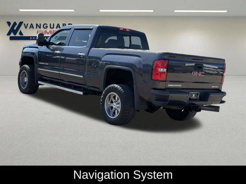 Used 2016 GMC Sierra 2500 Denali w/ Driver Alert Package AWD/4WD image 3
