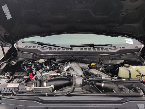 Used 2025 Ford F250 XLT w/ FX4 Off-Road Package image 32