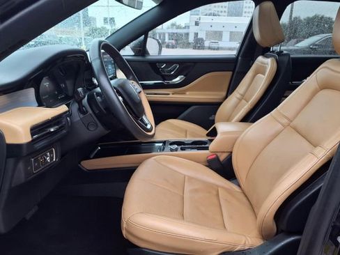 Certified 2022 Lincoln Corsair Reserve w/ Elements Package FWD image 4