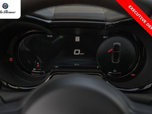 New 2025 Alfa Romeo Tonale w/ Premium Package AWD/4WD image 15