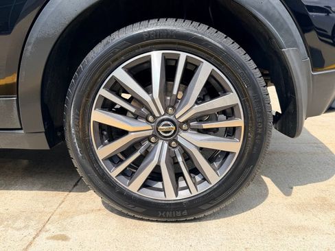 Used 2021 Nissan Kicks SV FWD image 8
