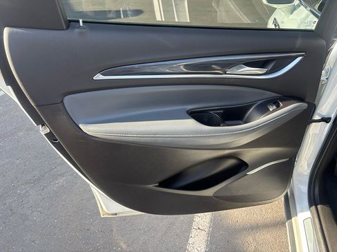 Used 2020 Buick Enclave Essence image 31