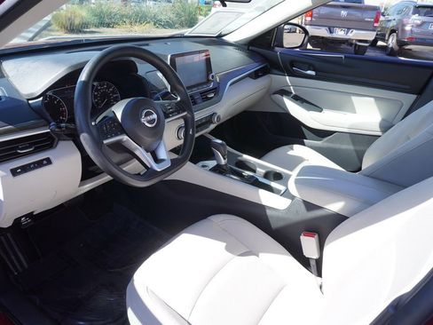 Certified 2025 Nissan Altima 2.5 SV image 16