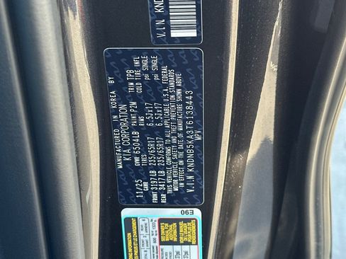 New 2026 Kia Carnival LXS image 29