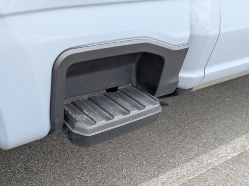 Certified 2024 Ford F350 Lariat w/ Chrome Package image 34