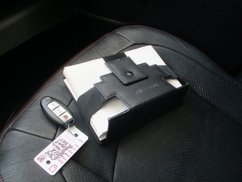 Used 2012 Nissan Rogue SL AWD/4WD image 41