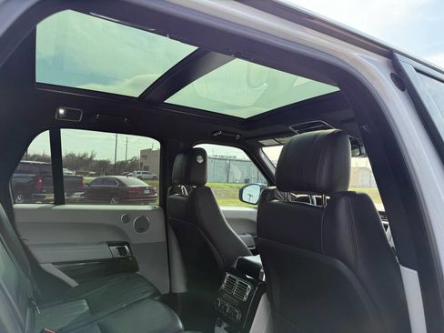 Used 2016 Land Rover Range Rover HSE image 30