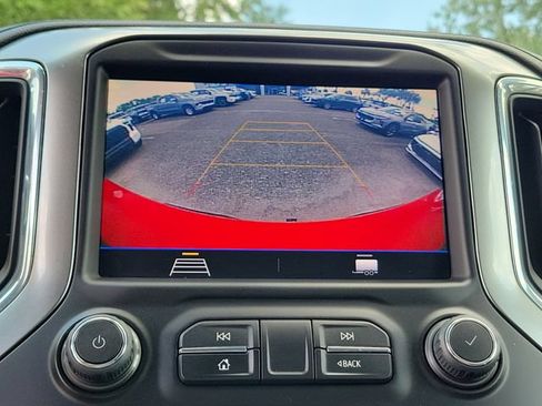 Certified 2022 Chevrolet Silverado 1500 LT AWD/4WD image 32