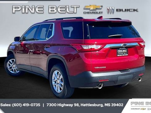 Certified 2020 Chevrolet Traverse LT image 2