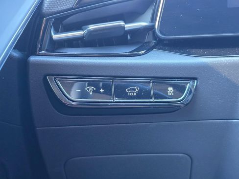Certified 2025 Kia Niro Wind w/ Wind Preserve Package FWD image 17