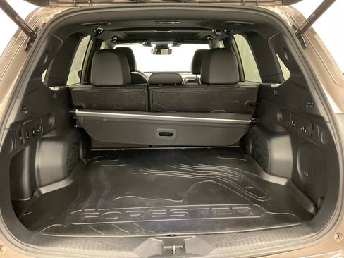 Used 2025 Subaru Forester Limited AWD/4WD image 7