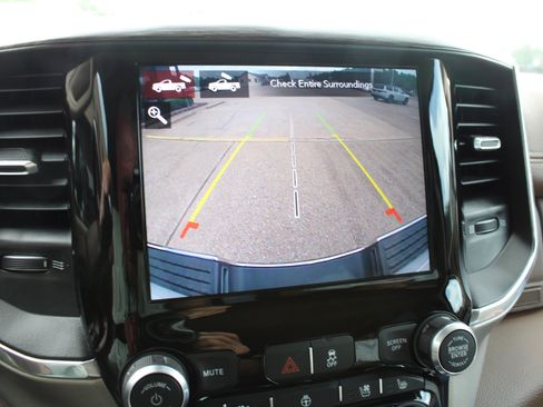 Certified 2021 RAM 2500 Laramie AWD/4WD image 30